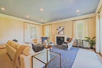 833 Herbert Springs Rd in Alexandria, VA - Building Photo - Building Photo