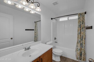 1383 E Mayfield Dr in San Tan Valley, AZ - Building Photo - Building Photo