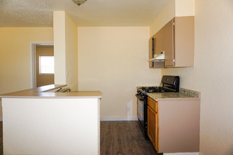 612 W Washington Ave in Las Vegas, NV - Building Photo - Building Photo