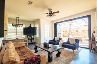 84 Anthony St in Austin, TX - Building Photo - Building Photo