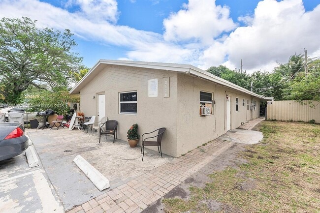 2178 NW 3rd St in Pompano Beach, FL - Building Photo - Building Photo
