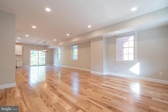 90 Main St in Schwenksville, PA - Building Photo - Building Photo