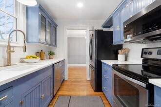 37 Longview Dr in Scarsdale, NY - Building Photo - Building Photo