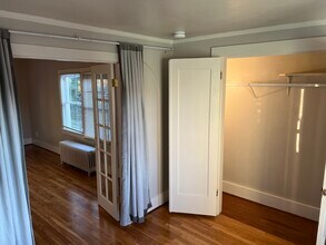 412 John Adams St, Unit #3 2ndfloorEast in Oregon City, OR - Foto de edificio - Building Photo