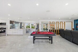 4644 Bay Crest Dr in Tampa, FL - Building Photo - Building Photo