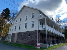 8 Hillside Ave, Unit #10 in Mohnton, PA - Building Photo