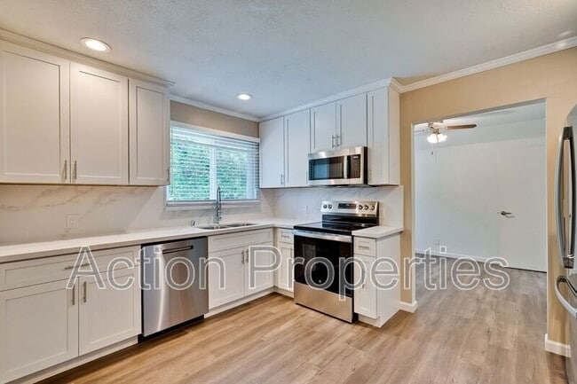 property at 2888 El Sobrante St