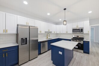 142 W 103rd Pl in Chicago, IL - Building Photo - Building Photo