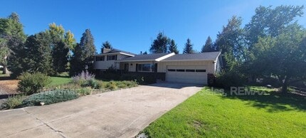 6853 Duke Dr in Colorado Springs, CO - Building Photo - Building Photo