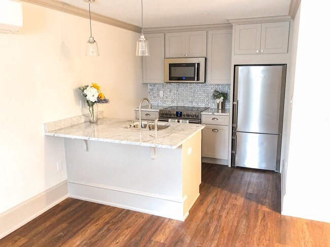 property at 1302 East Capitol St NE