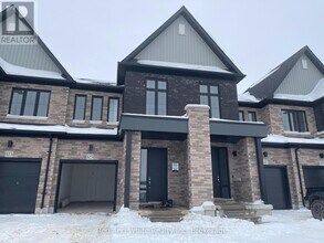 125 Manuel St in Stratford, ON - Building Photo - Building Photo