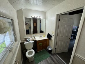 450 Allyn St-Unit -1 in Akron, OH - Building Photo - Building Photo