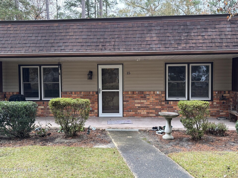 570 S May St in Southern Pines, NC - Building Photo