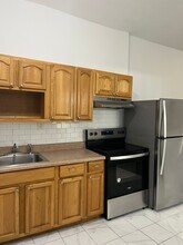 366 Forrest St, Unit 3 in Jersey City, NJ - Foto de edificio - Building Photo