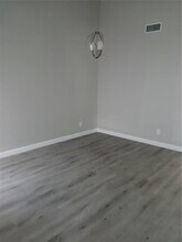 300 S Florida Ave in Tarpon Springs, FL - Building Photo - Building Photo