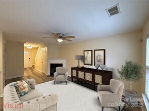 10012 University Park Ln in Charlotte, NC - Building Photo - Building Photo