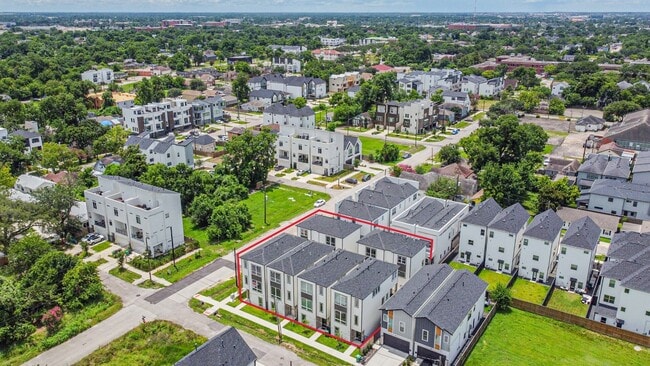 2708 Nagle St in Houston, TX - Building Photo - Building Photo