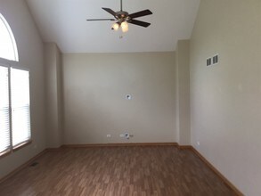 2302 High Ridge Ln in Yorkville, IL - Building Photo - Building Photo