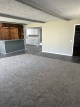 4432 Buffalo Rd in North Chili, NY - Foto de edificio - Building Photo