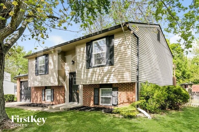 329 Coronado Rd in Indianapolis, IN - Foto de edificio - Building Photo