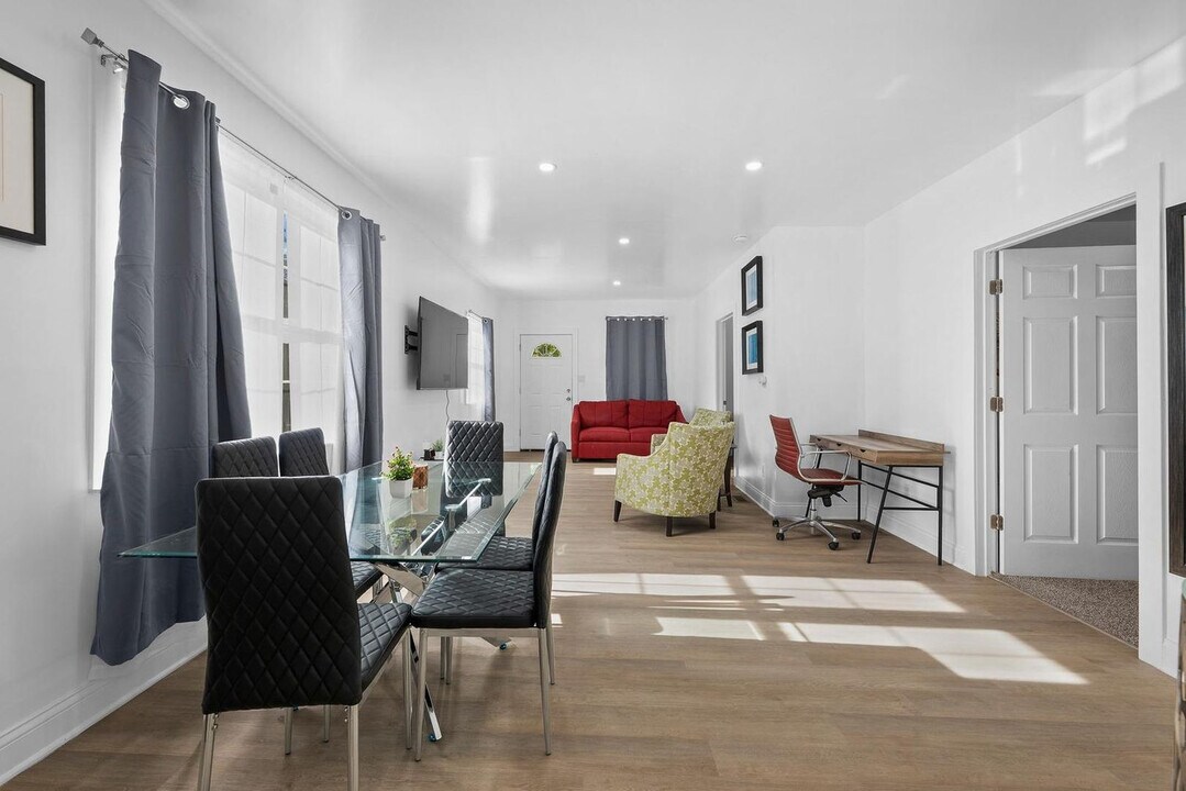 4878 Tarnow St in Detroit, MI - Building Photo