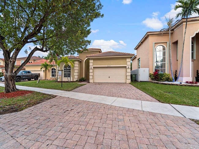 2247 Portofino Ave in Homestead, FL - Building Photo - Building Photo