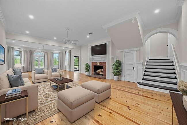 property at 6507 River Pl Blvd