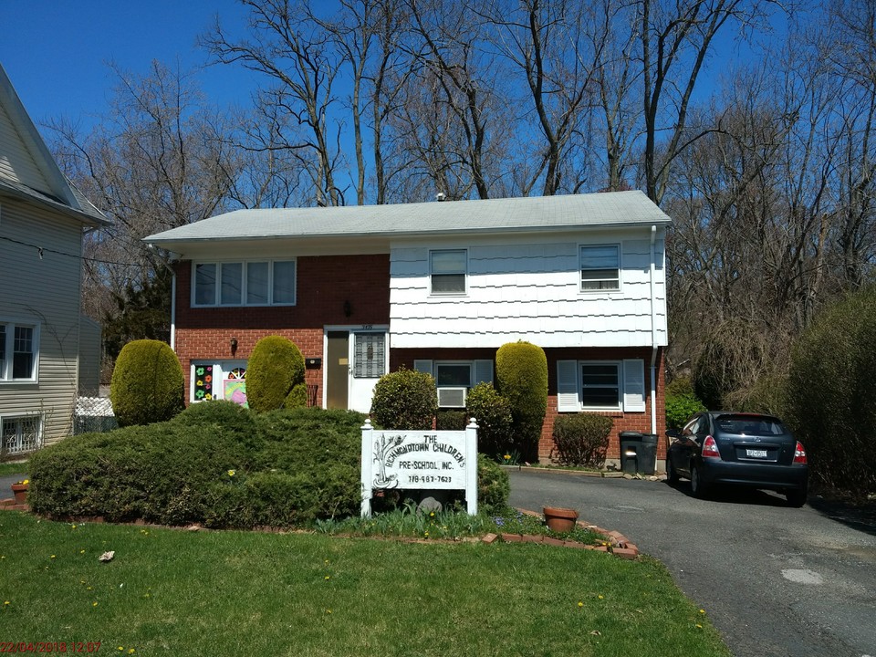 3435 Richmond Rd in Staten Island, NY - Building Photo