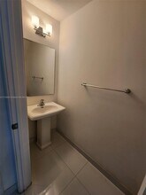 2630 NE 213th St in Miami, FL - Building Photo - Building Photo