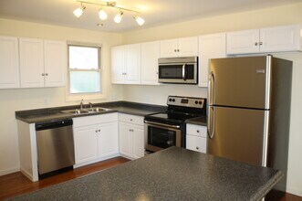 248 35th Ave N in Nashville, TN - Foto de edificio - Building Photo