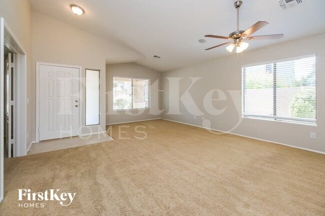 98 E Clairidge Dr in San Tan Valley, AZ - Building Photo - Building Photo