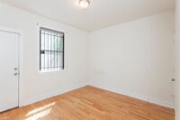 1706 Fontain St photo'