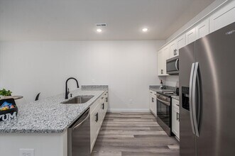 Legacy Homes Townhomes in Newton, NC - Building Photo - Interior Photo