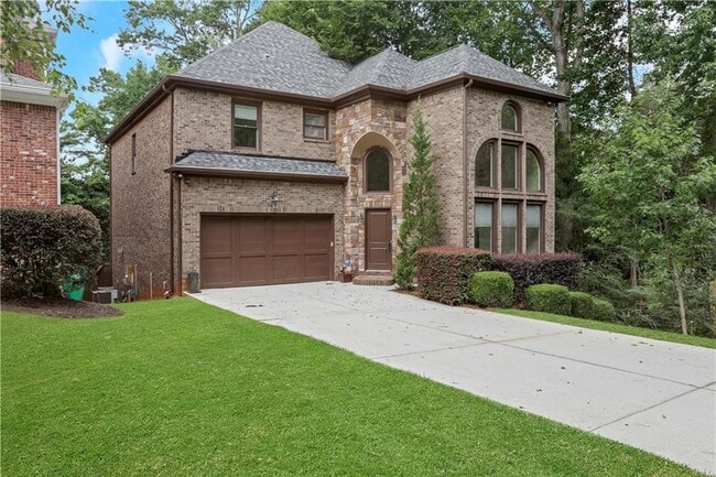 property at 3228 Silver Lake Dr NE
