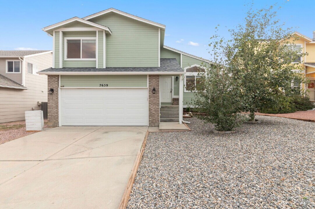 7659 Ramaglia Ln in Fountain, CO - Building Photo