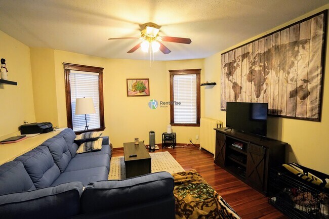 15 Sumner St in Boston, MA - Building Photo - Building Photo