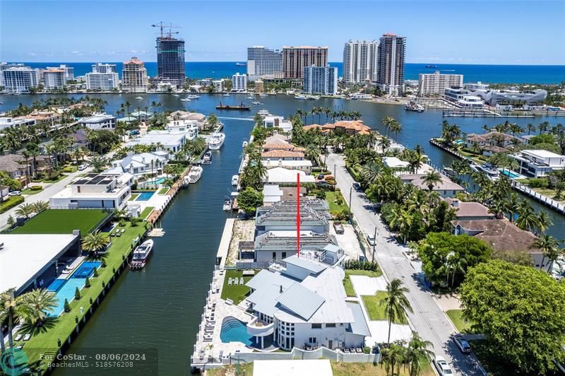 2523 Castilla Isle in Fort Lauderdale, FL - Foto de edificio