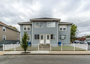 44 Eddy St, Unit 1 in Waltham, MA - Building Photo