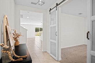 8455 Clearway Dr in Wildwood, FL - Building Photo - Building Photo