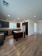 8648 Winnetka Ave in Los Angeles, CA - Building Photo - Building Photo