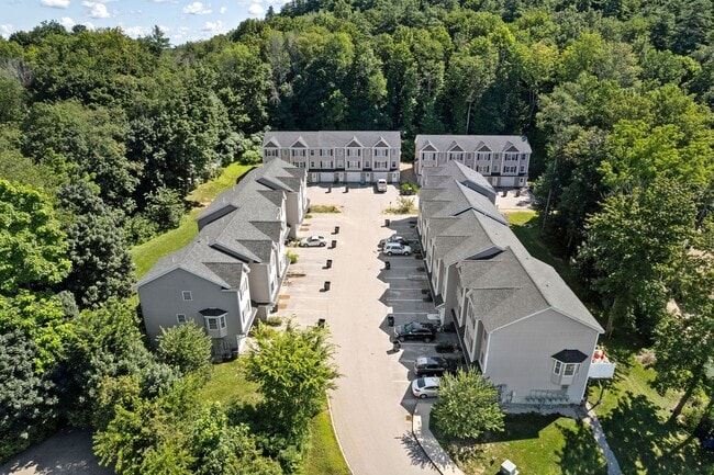 Jefferson Court in Dover, NH - Foto de edificio - Interior Photo