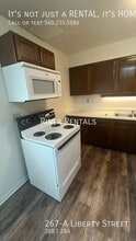 267 S Liberty St in Harrisonburg, VA - Building Photo - Building Photo