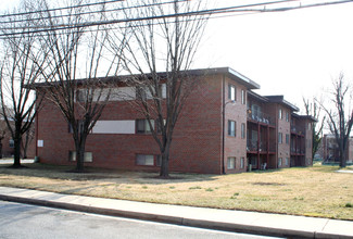 Marbrook Apartments in Pikesville, MD - Building Photo - Building Photo