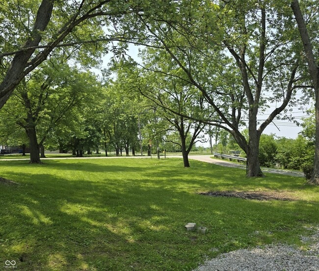 10016 E Troy Ave in Indianapolis, IN - Building Photo - Building Photo