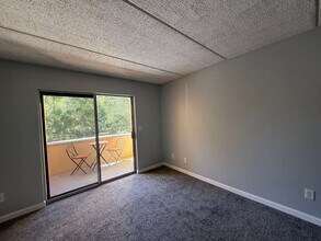 209 Miracle Strip Pkwy in Mary Esther, FL - Building Photo - Building Photo