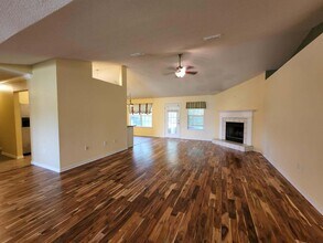 2359 Heritage Cir in Navarre, FL - Building Photo - Building Photo