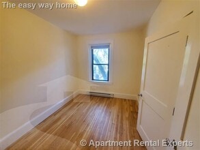 991 Massachusetts Ave in Cambridge, MA - Foto de edificio - Building Photo