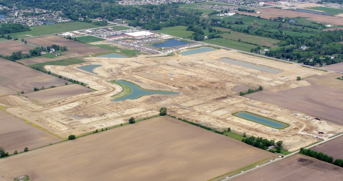 N County Rd in Bargersville, IN - Building Photo