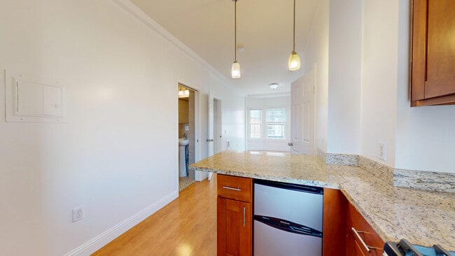 property at 1049 Post St