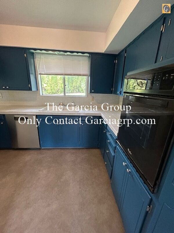 17050 SE Gurnee Ave in Gladstone, OR - Building Photo - Building Photo